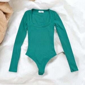 BABATON Formarib Scoopneck Bodysuit Stretch Snap Nature Green - XXS